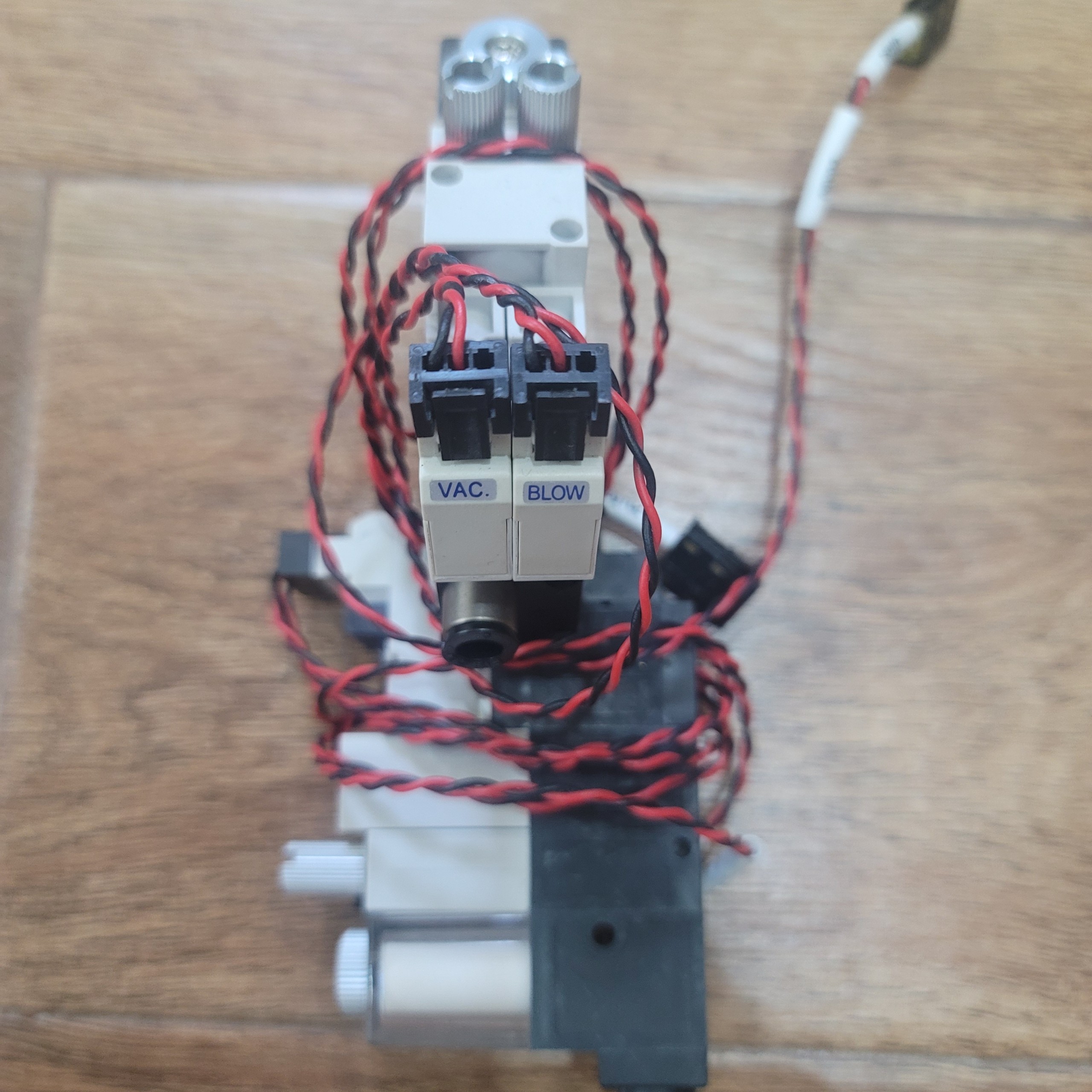 VJH10A-0606S-D24L 1.jpg